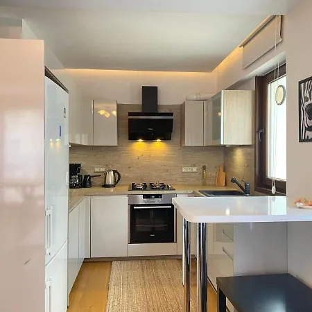2 Bedroom Cute And Central Located Apartment In Nisantasi Istanbul