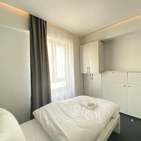 2 Bedroom Cute And Central Located Apartment In Nisantasi